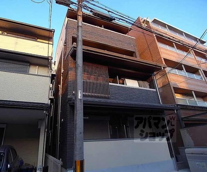 【シャーメゾン二条城南】間取