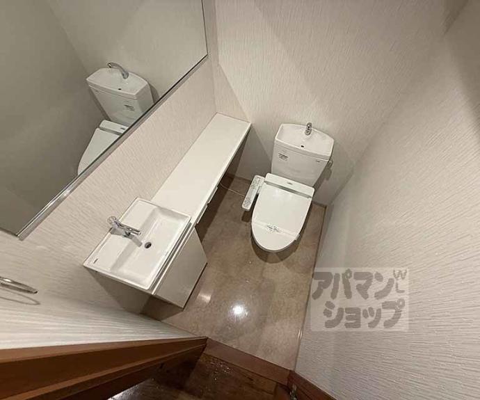 【ＱＵＩＮＴＯ五条烏丸】間取