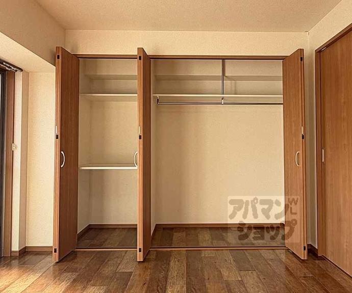 【ＱＵＩＮＴＯ五条烏丸】間取