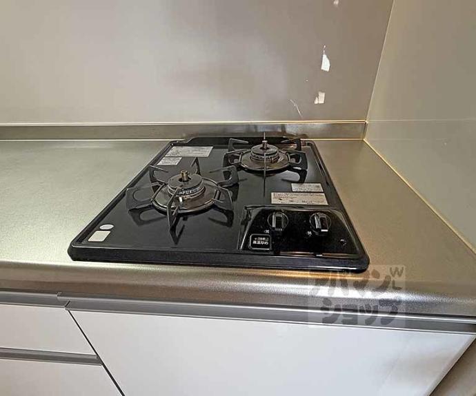 【ＱＵＩＮＴＯ五条烏丸】間取