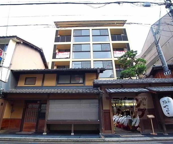 【ヴィラスタジオーネ御所南】間取