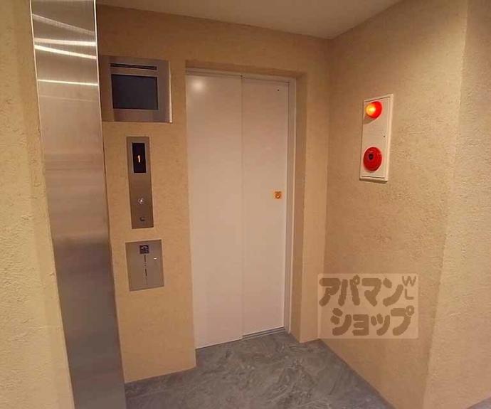 【ヴィラスタジオーネ御所南】間取