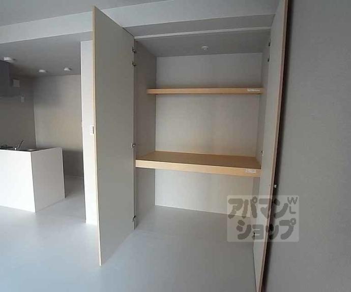 【ヴィラスタジオーネ御所南】間取