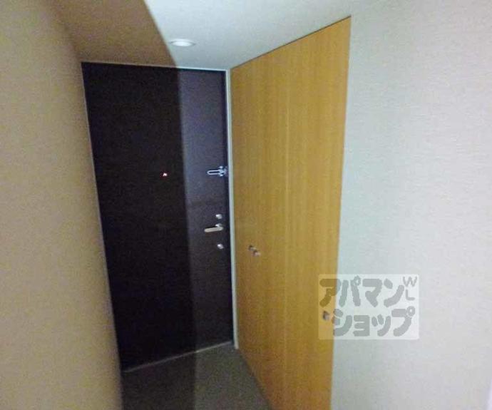 【ヴィラスタジオーネ御所南】間取