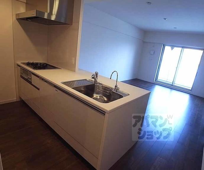 【リソシエ西洞院センシア】間取