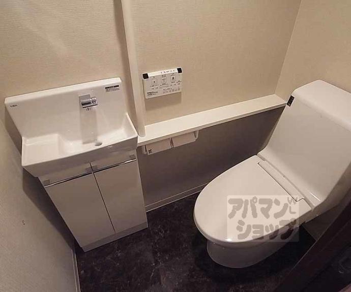 【リソシエ西洞院センシア】間取