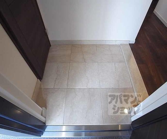 【リソシエ西洞院センシア】間取