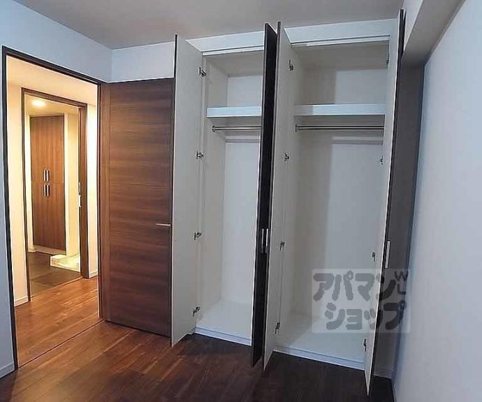 【リソシエ西洞院センシア】間取