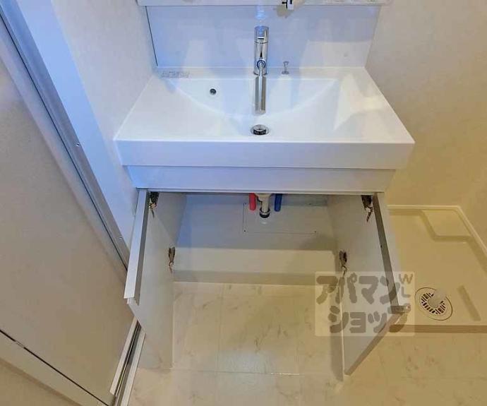 【ＲＩＶＥＲ　ＭＯＡＴ　ＳＨＩＪＯ】間取