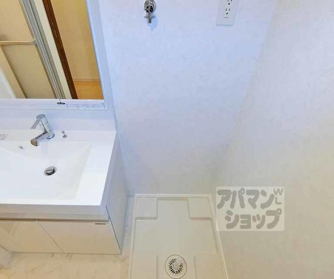 【ＲＩＶＥＲ　ＭＯＡＴ　ＳＨＩＪＯ】間取