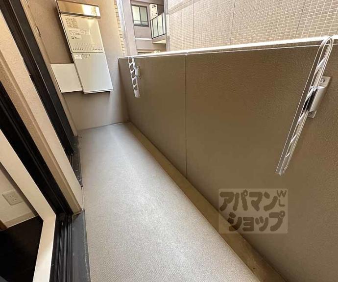 【ラトゥール二条御所南】間取