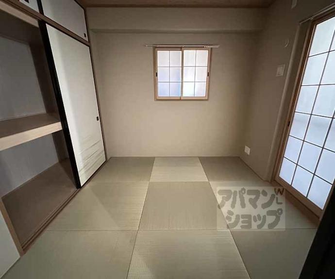 【ラトゥール二条御所南】間取