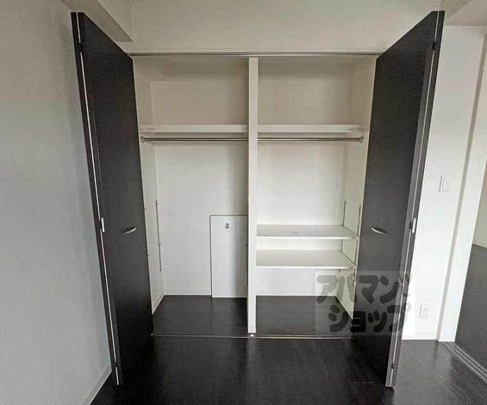 【ラトゥール二条御所南】間取