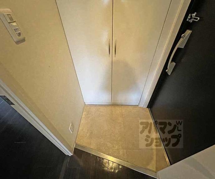 【ラトゥール二条御所南】間取