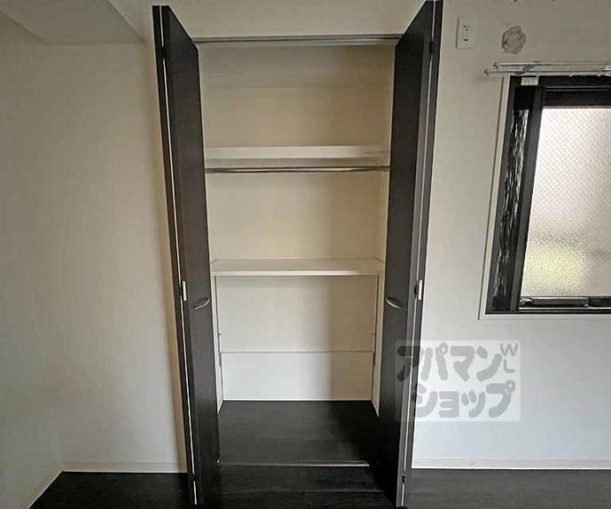 【ラトゥール二条御所南】間取