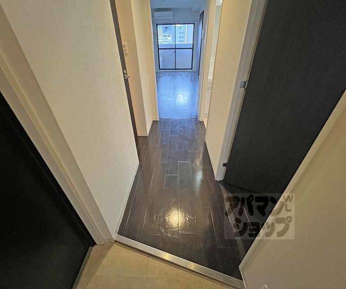 【ラトゥール二条御所南】間取