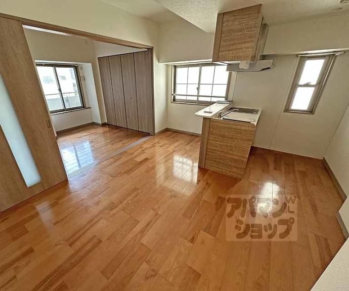 【シルエラ御所南】間取