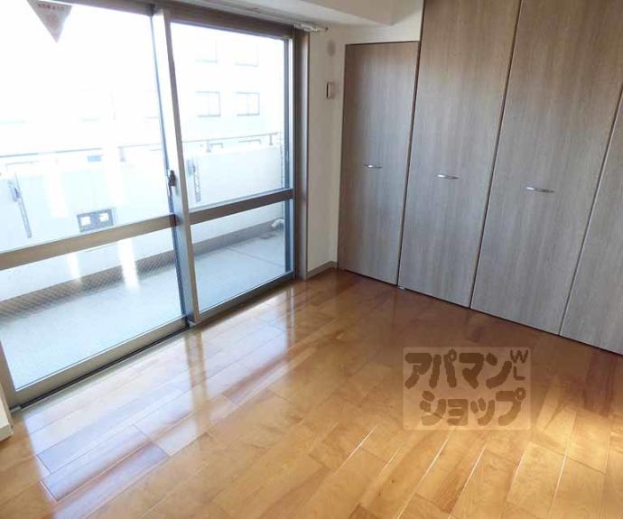 【シルエラ御所南】間取