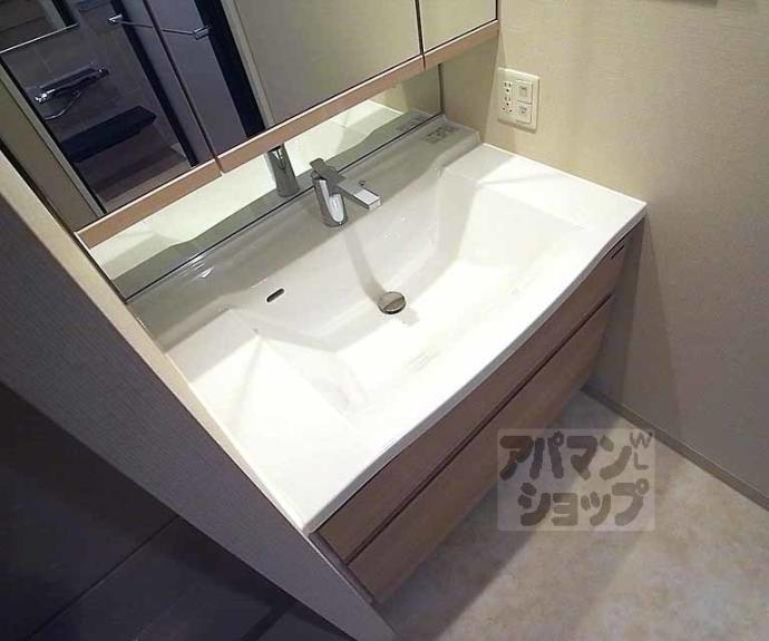 【プレミスト京都烏丸御池Ⅰ番館】間取