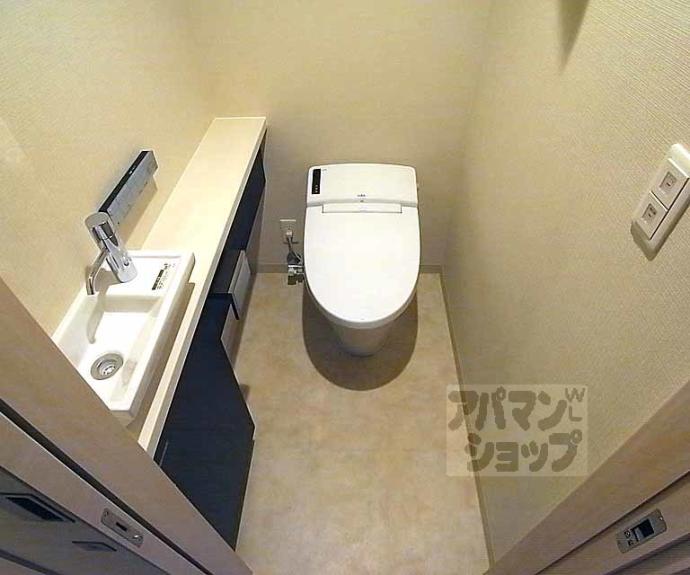 【プレミスト京都烏丸御池Ⅰ番館】間取