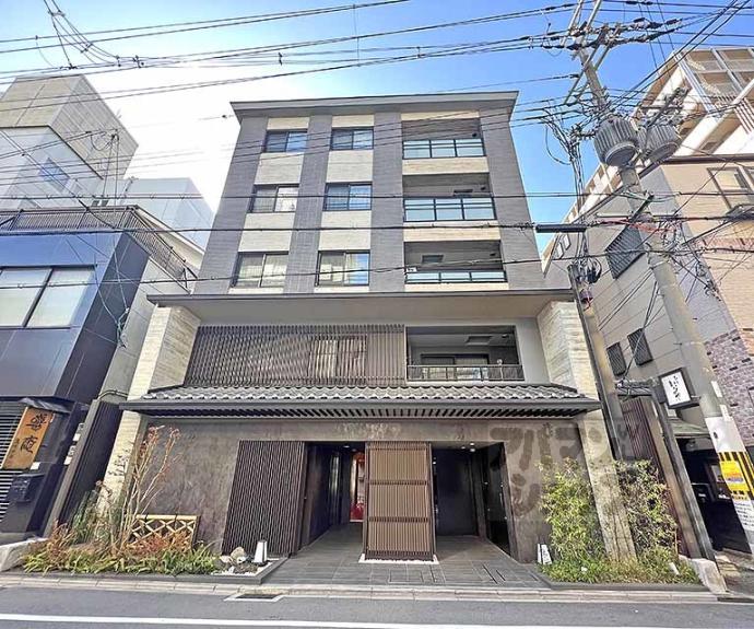 【ロジュマン京都三条柳馬場】間取