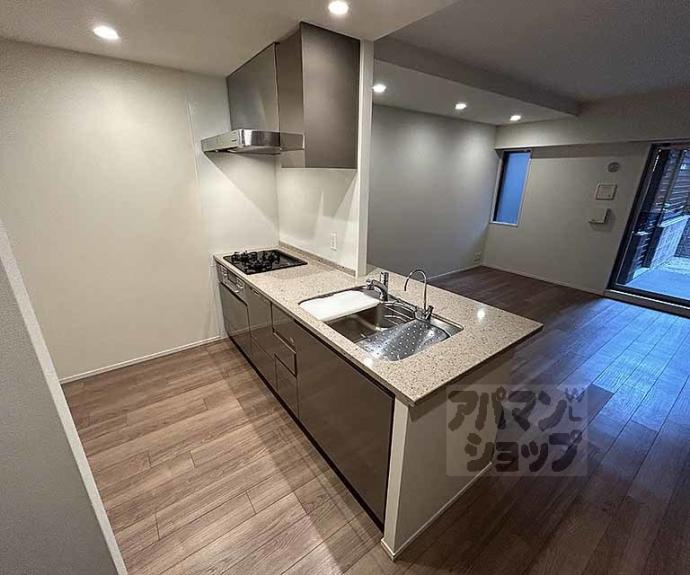 【ソルレヴェンテ四条大宮】間取