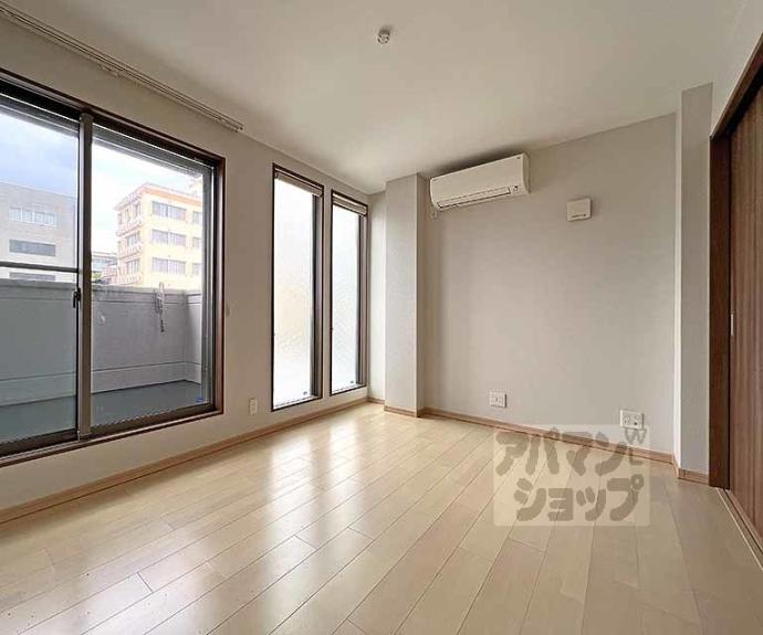 【泉町テラス】間取