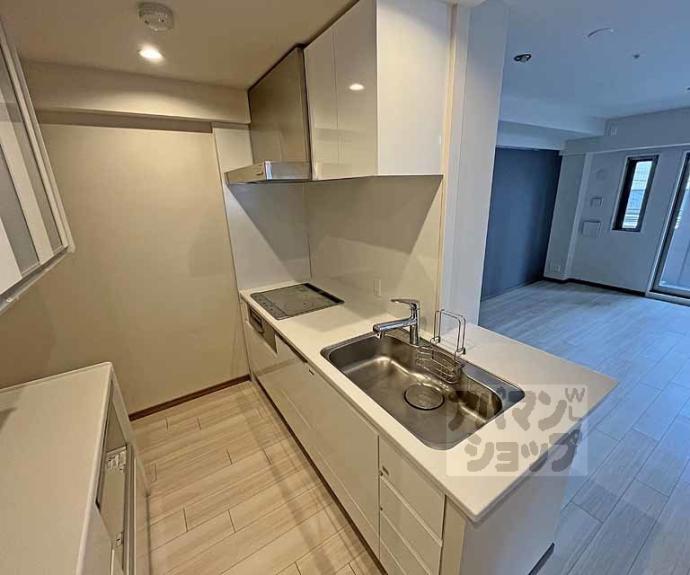 【ルーシア京都烏丸御池】