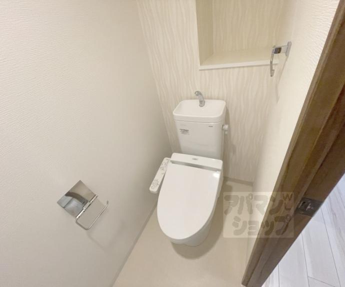 【コンフォールパレ新町二条】間取