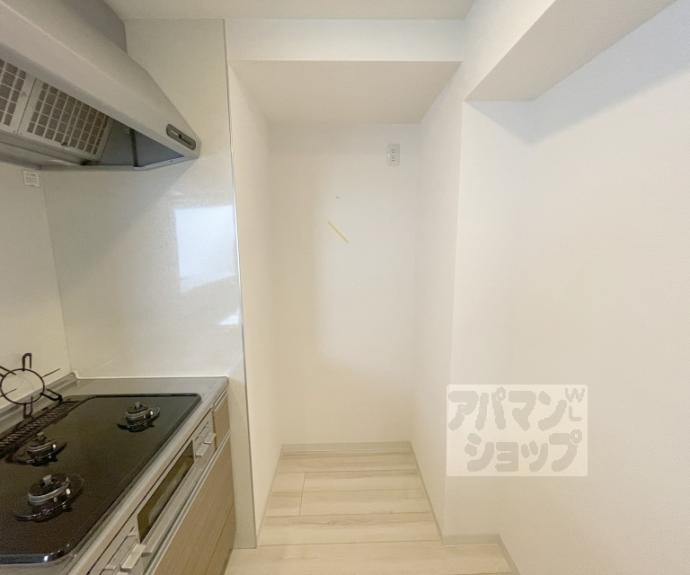 【コンフォールパレ新町二条】間取