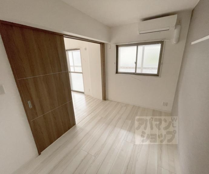 【コンフォールパレ新町二条】間取