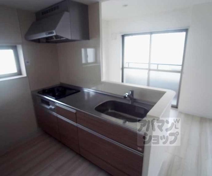 【コンフォールパレ新町二条】間取