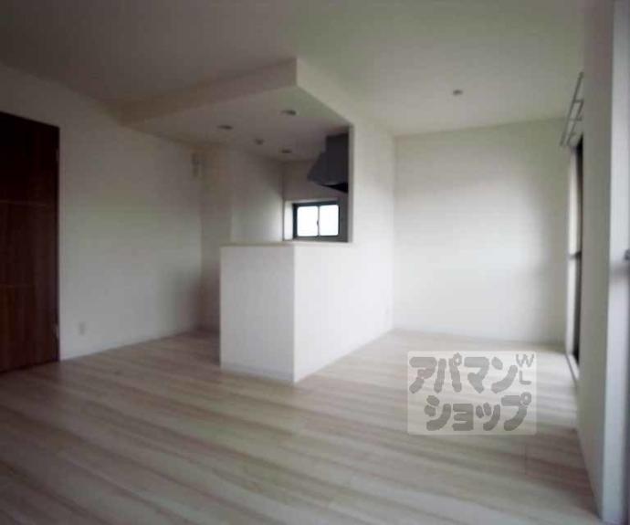 【コンフォールパレ新町二条】間取