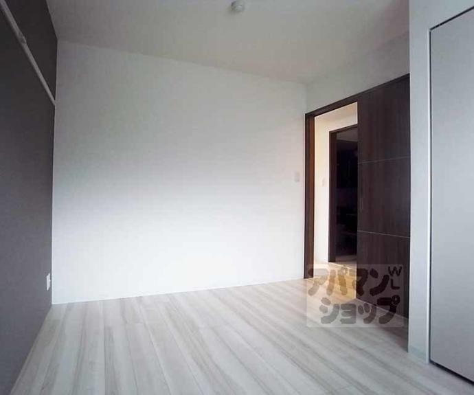 【コンフォールパレ新町二条】間取