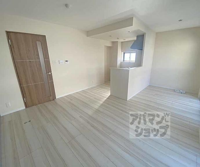 【コンフォールパレ新町二条】間取