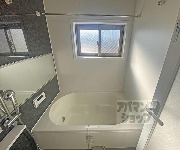 【コンフォールパレ新町二条】間取