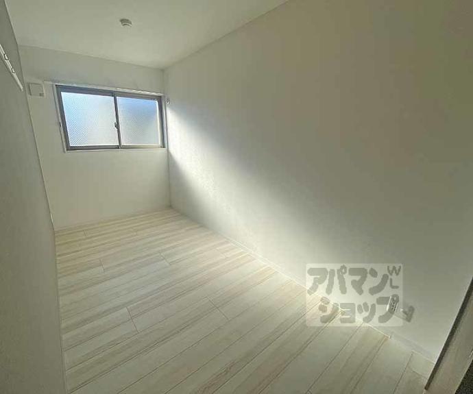 【コンフォールパレ新町二条】間取