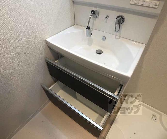 【コンフォールパレ新町二条】間取