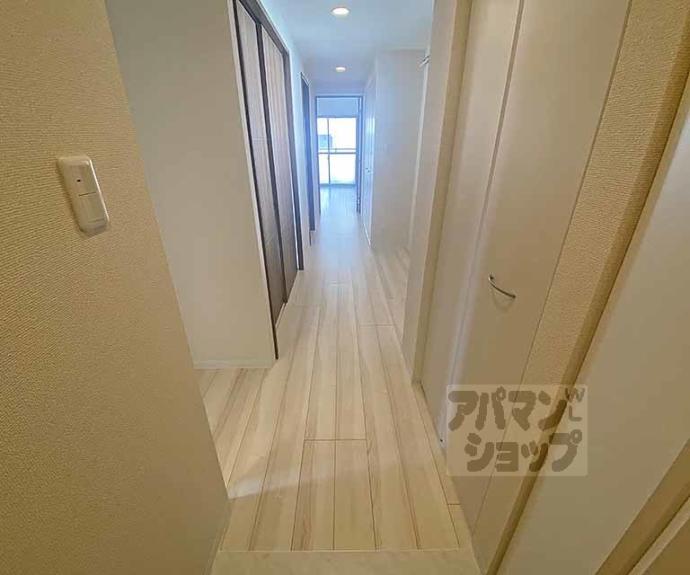 【コンフォールパレ新町二条】間取