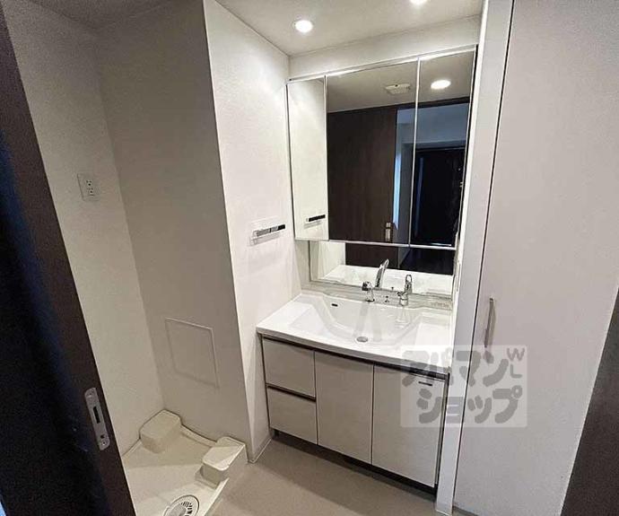 【イーグルコート烏丸御池ルミエ】間取