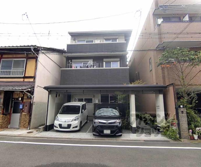 【シャーメゾン二条城】間取