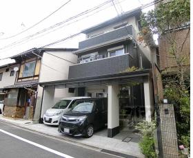シャーメゾン二条城：間取図