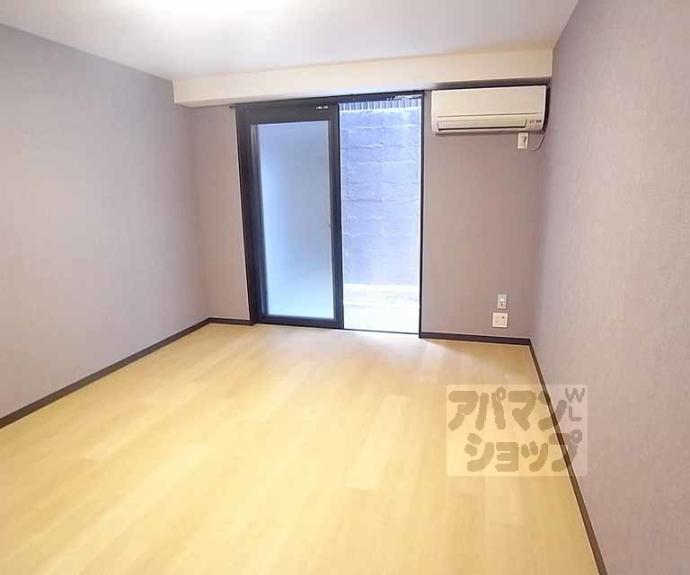 【E-SPAAACE 烏丸】間取