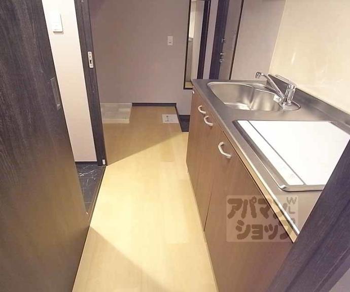 【Ｅ－ＳＰＡＡＡＣＥ烏丸】間取