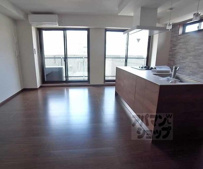 【Ｔｒａｃｃｉａ堺町】間取