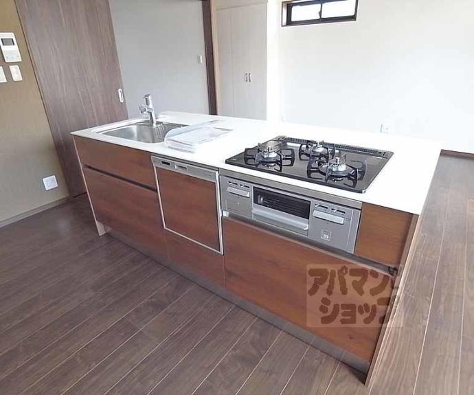 【Ｔｒａｃｃｉａ堺町】間取