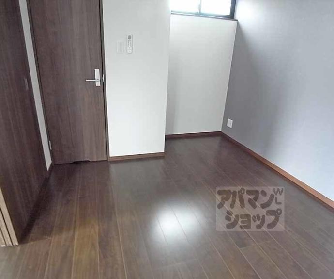 【Ｔｒａｃｃｉａ堺町】間取