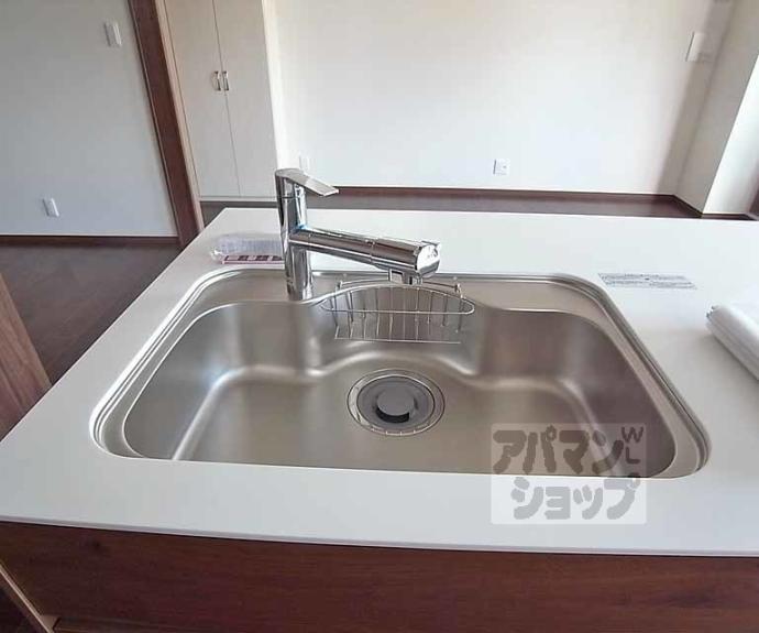 【Ｔｒａｃｃｉａ堺町】間取