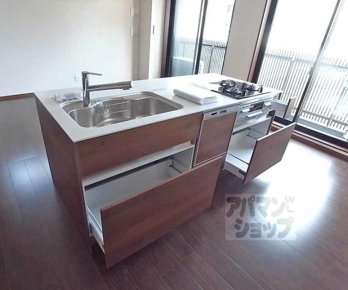 【Ｔｒａｃｃｉａ堺町】間取