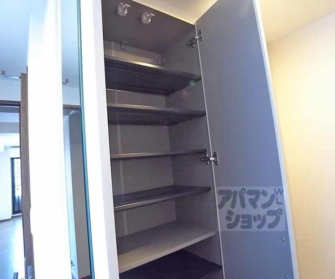 【Ｔｒａｃｃｉａ堺町】間取